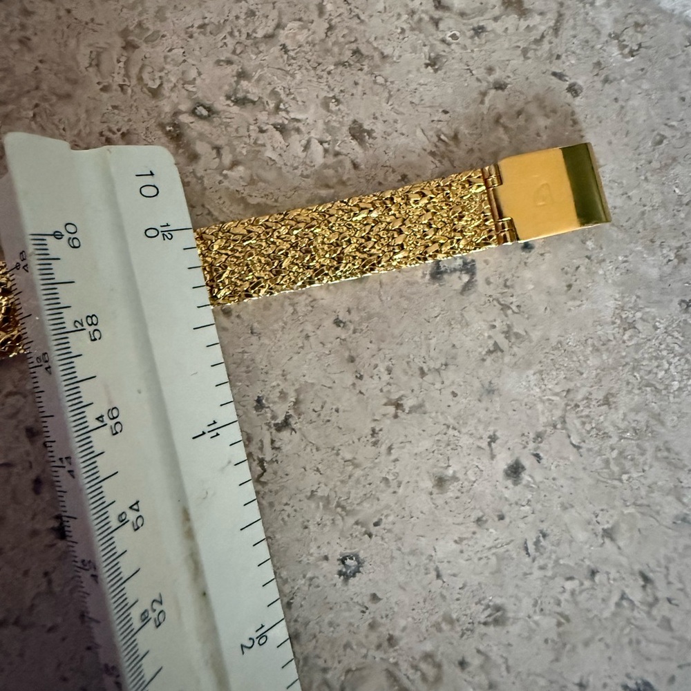 Women’s Gold Gruen Watch - Picture 11 of 13